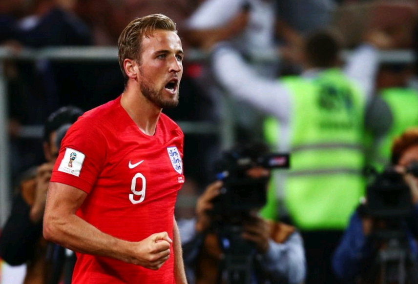 英格兰队鏖战瑞典队，王皓状态火热