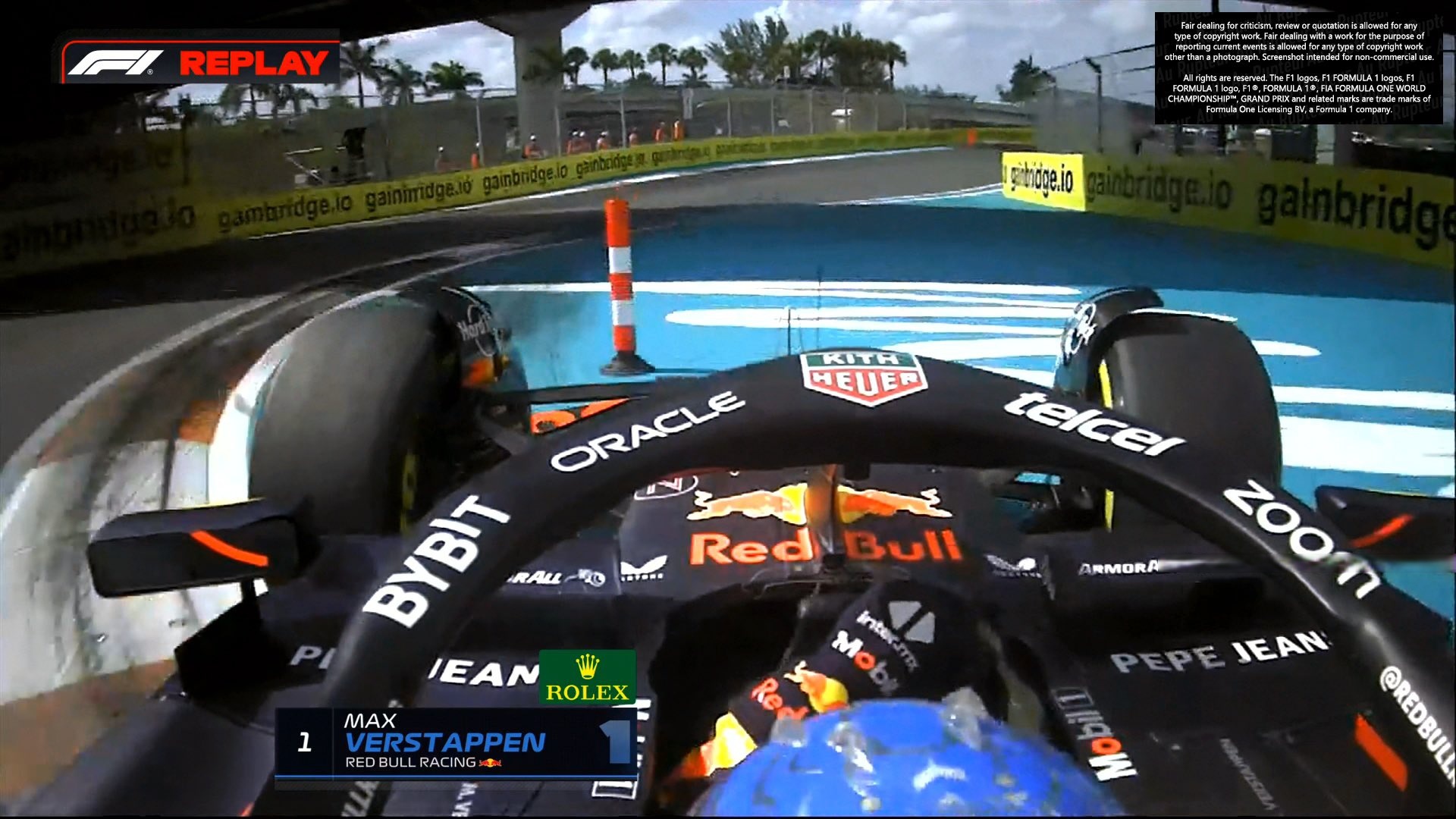 阿斯顿马丁险胜迈凯伦，维斯塔潘点燃赛场