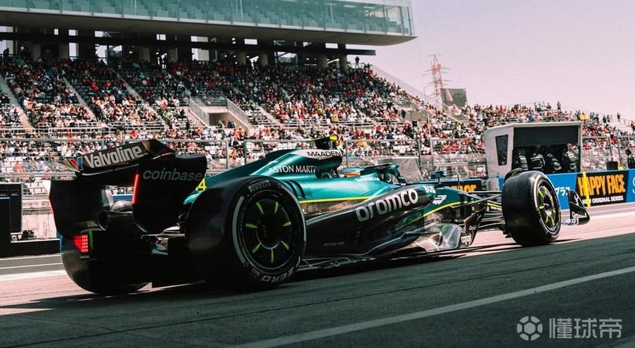 阿斯顿马丁险胜迈凯伦，维斯塔潘点燃赛场