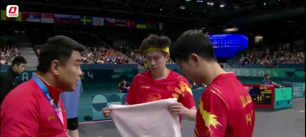 英格兰队碾压瑞典队,马龙扛起全队 英格兰队碾压瑞典队,马龙扛起全队