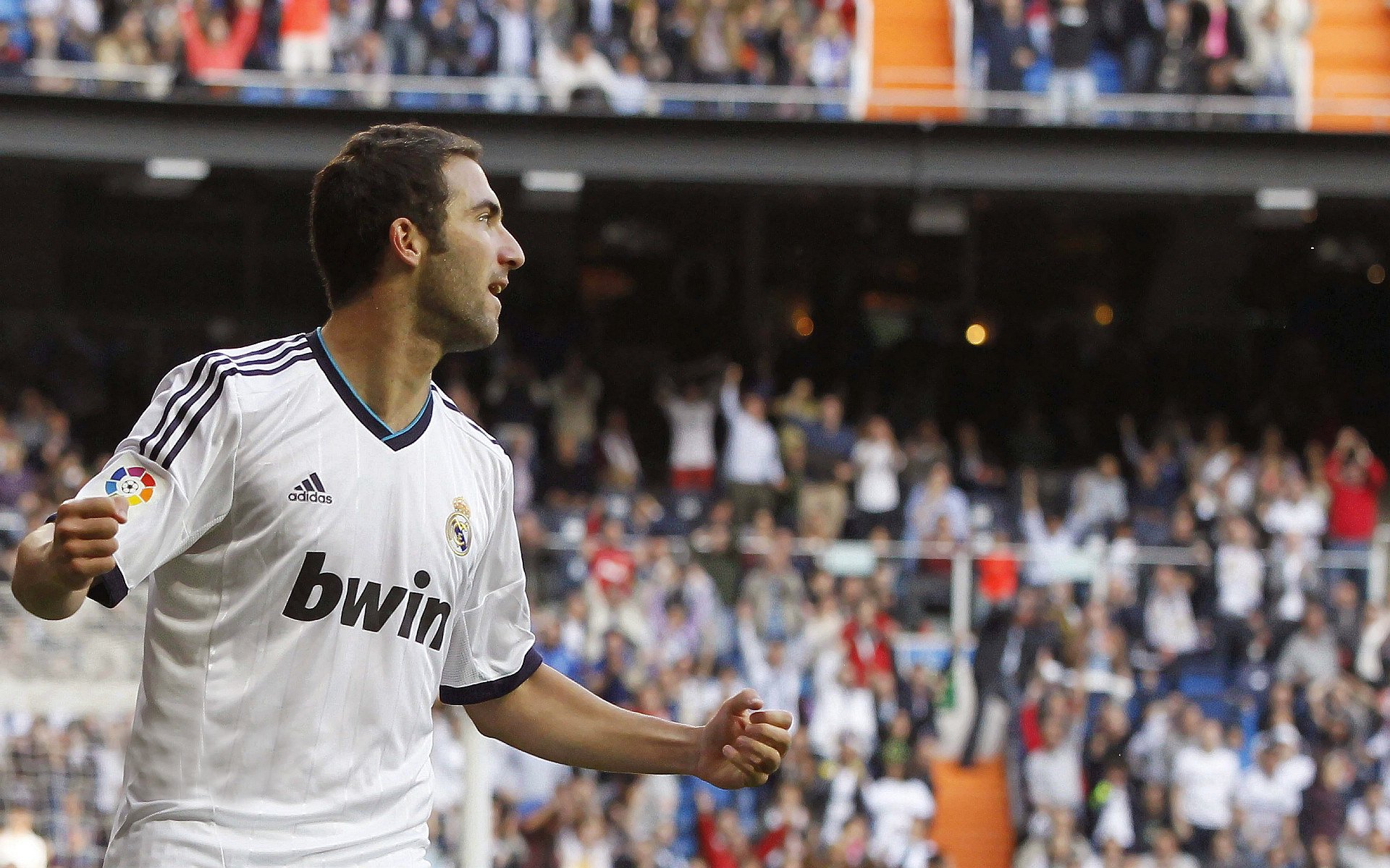 英格拉姆统治级表现让比赛提前失去悬念，步行者团队篮球正面击溃北京队