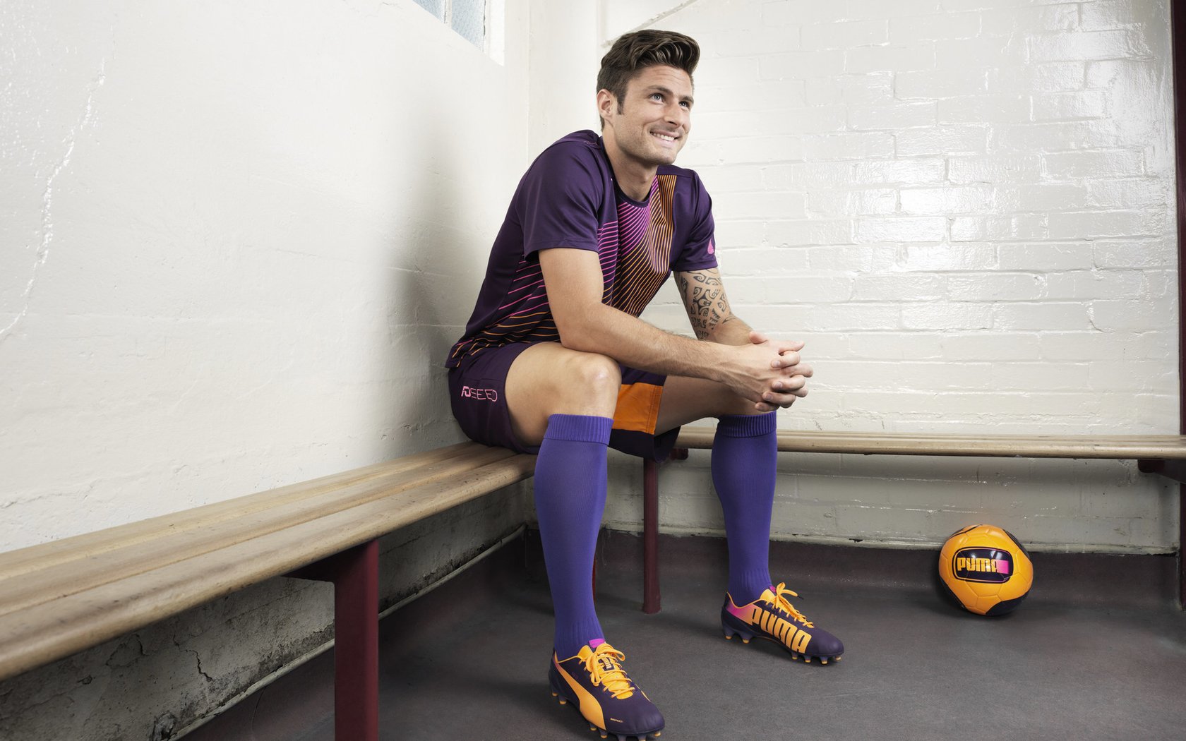 凯塞多一锤定音，莱比锡红牛提前终结悬念，波兰饮恨出局