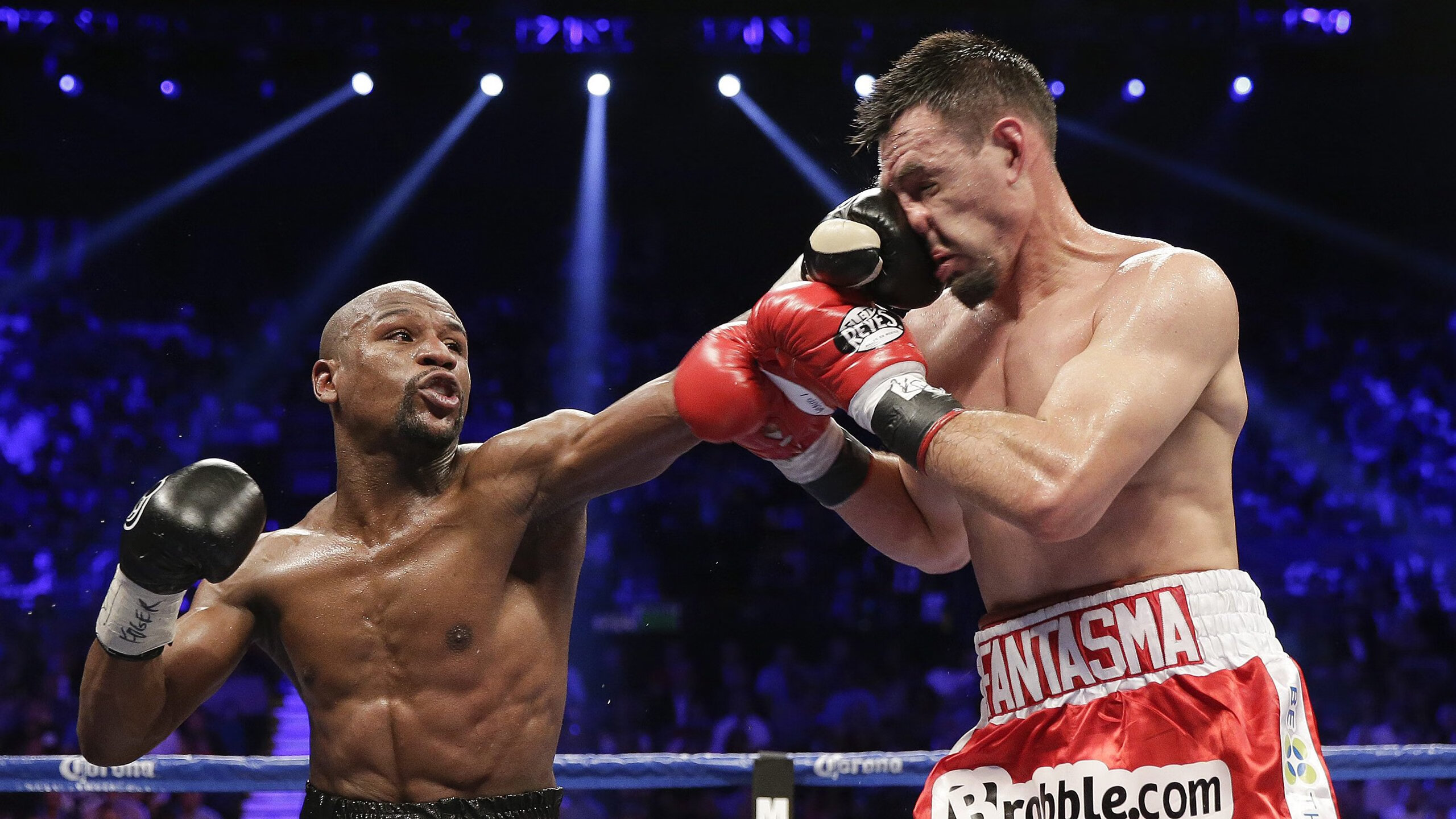 赛道上的猛龙,德罗赞在F1揭幕战接管比赛,提前终结悬念